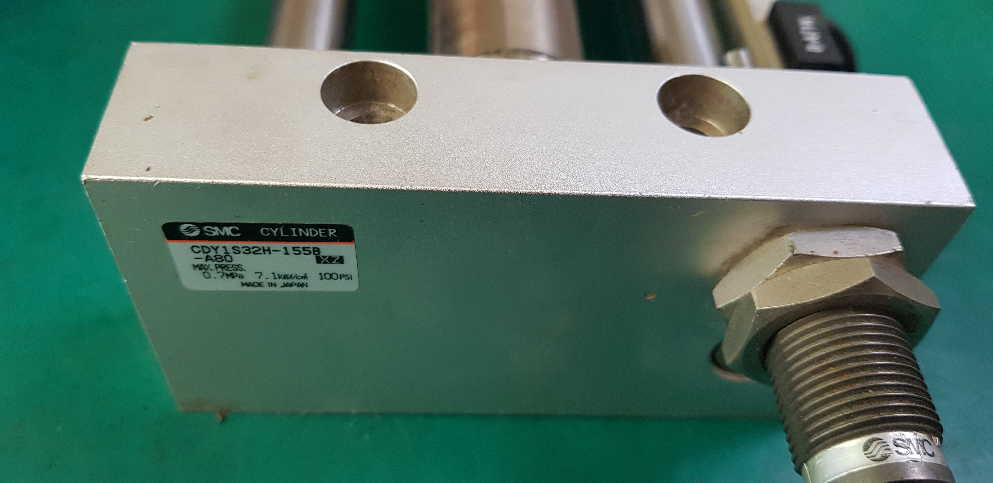 AIR CYLINDER CDY1S32H-155B (중고)