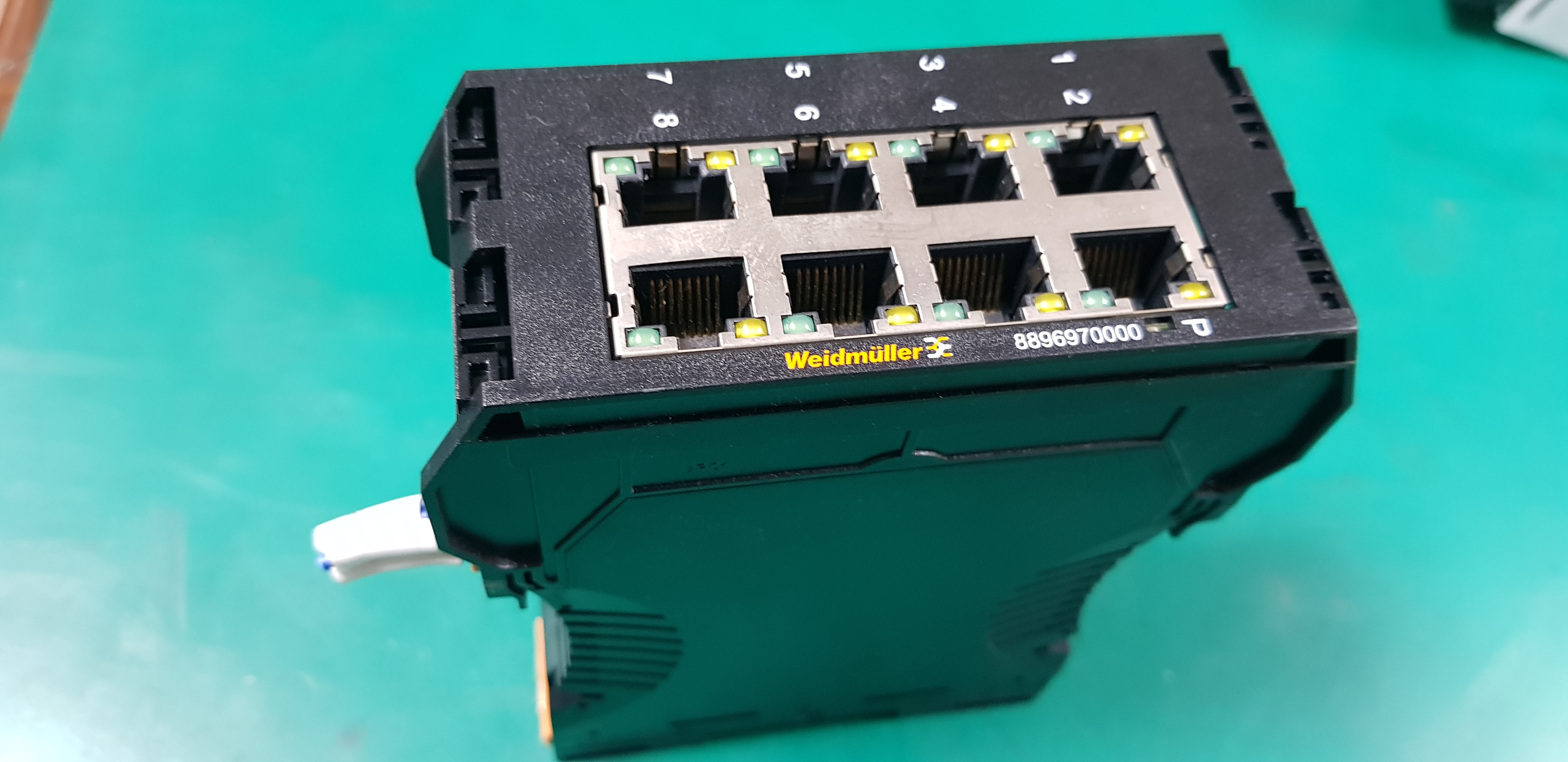 ETHERNET HUB IE-SE8-WAVE (중고)