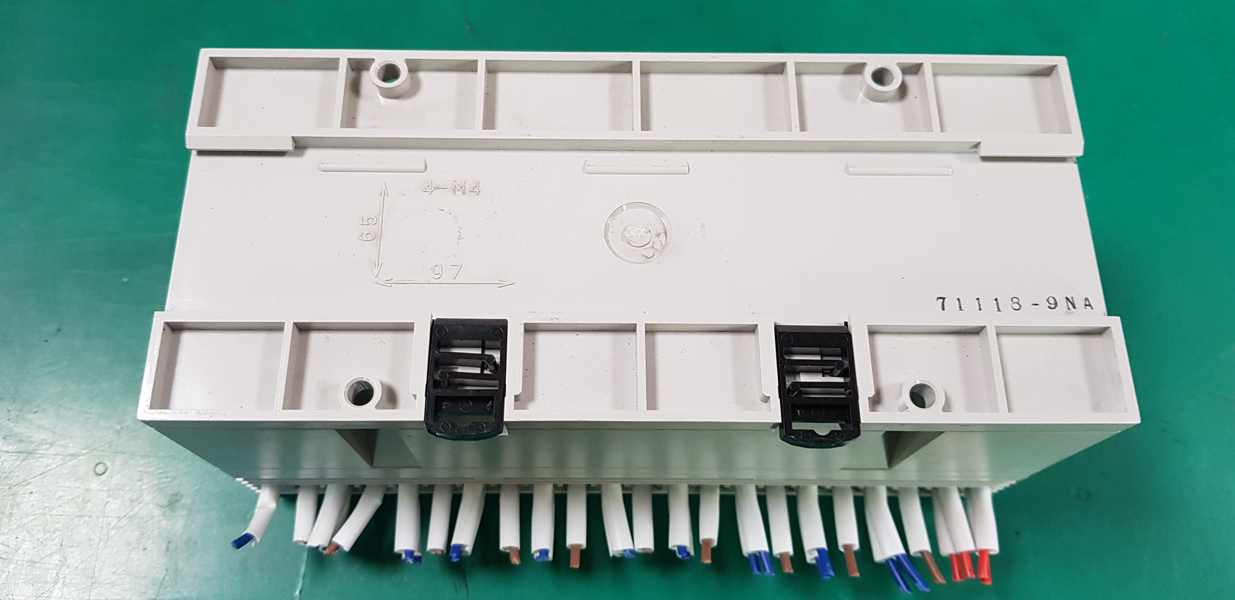 Discrete output barrier CH10 EB3L-S10SA (중고)