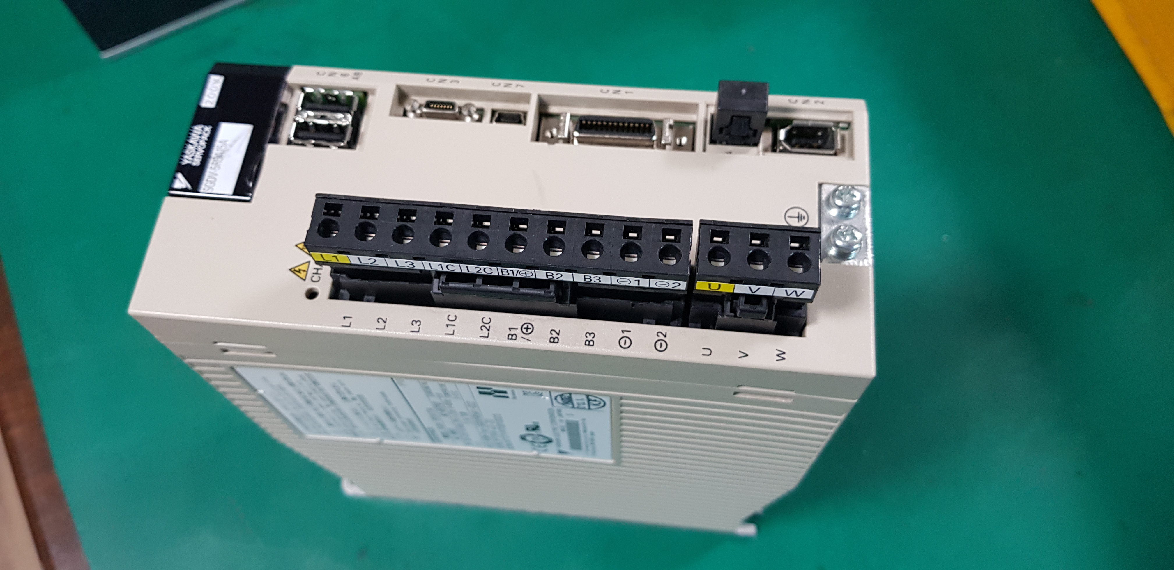 SERVOPACK SGDV-5R5A15A (750W 미사용중고)