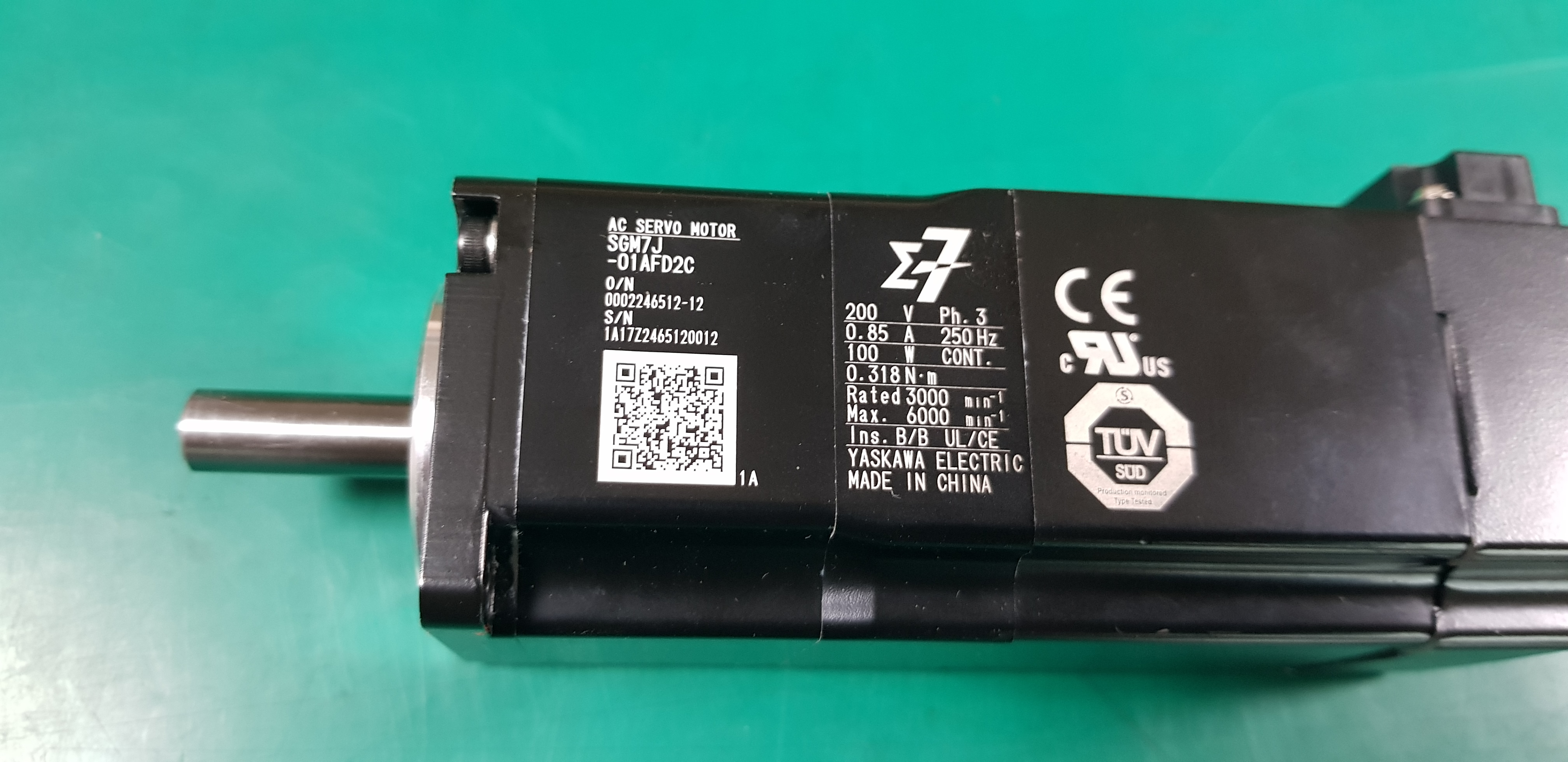 AC SERVO MOTOR SGM7J-01AFD2C (100W A급 미사용품)