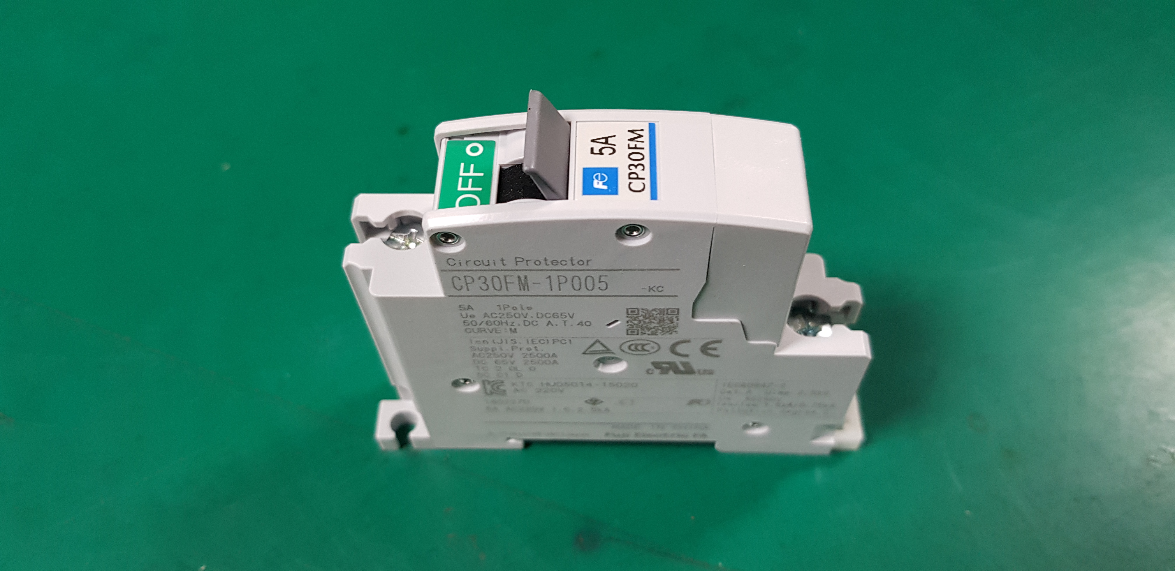FUJI CIRCUIT PROTECTOR CP30FM-1P005 (5A, A급 미사용품)