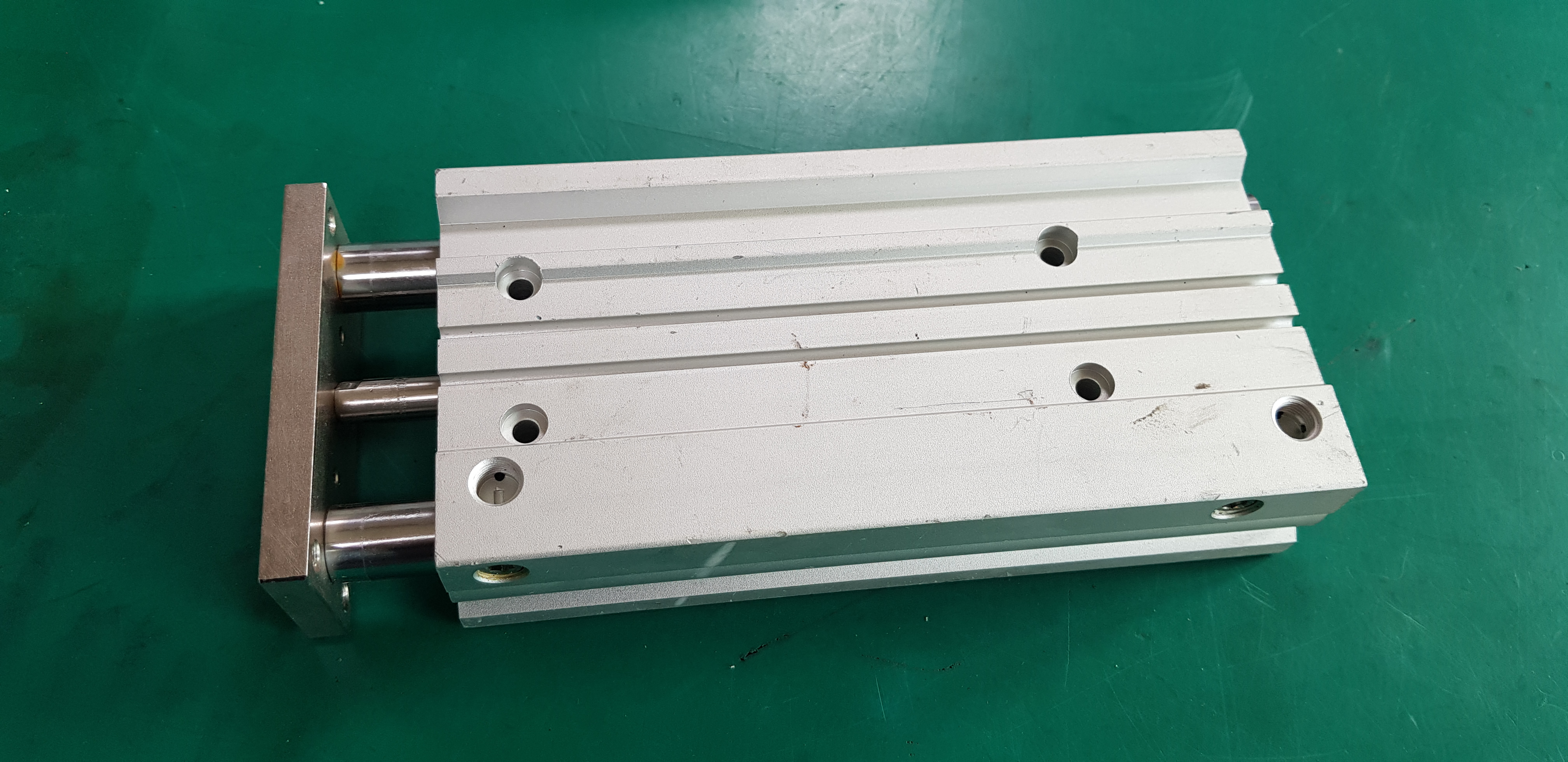 GUIDE CYLINDER MGPM25-150Z (중고)