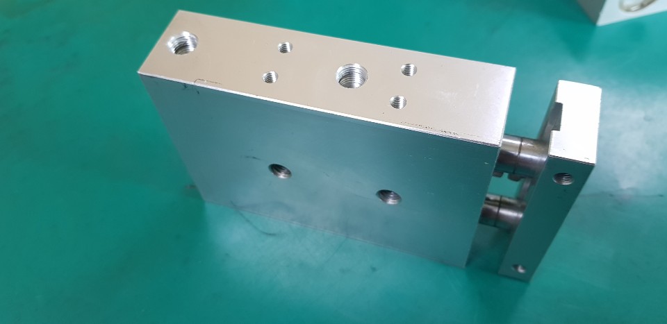 GUIDE CYLINDER CXSM25-40 (중고)