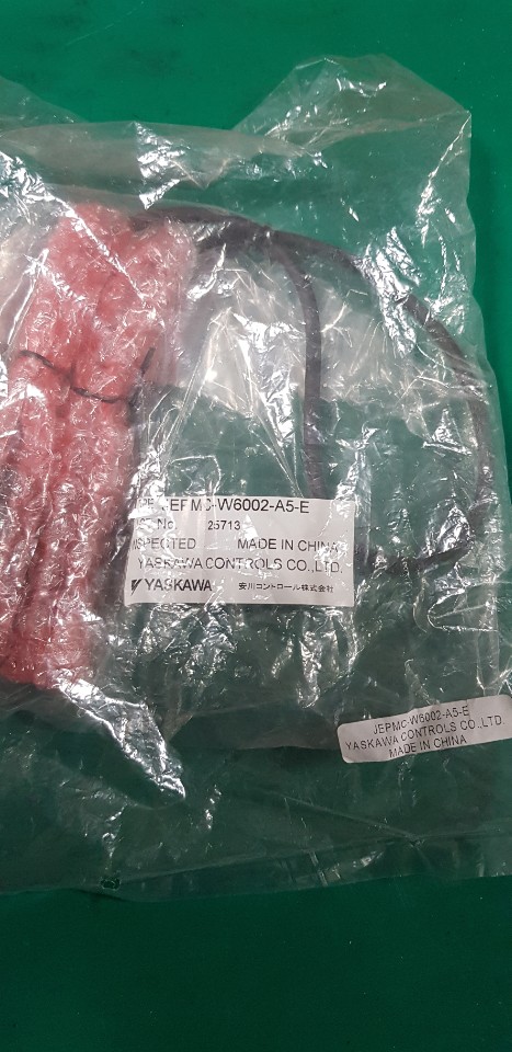 SERVO MOTOR CABLE JEPMC-W6002-A5-E (A급 미사용품)