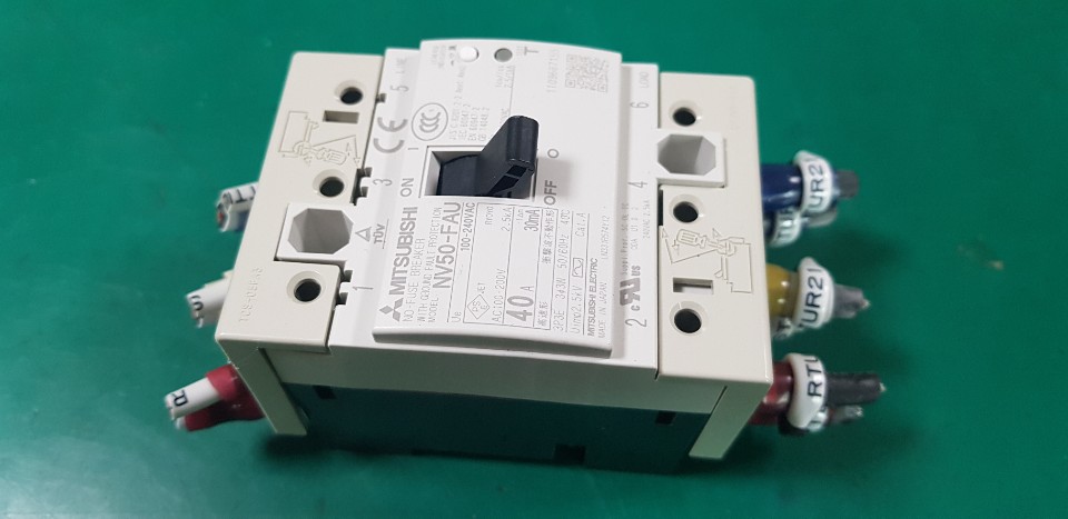 NO-FUSE BRAKER NV50-FAU (40A 중고)