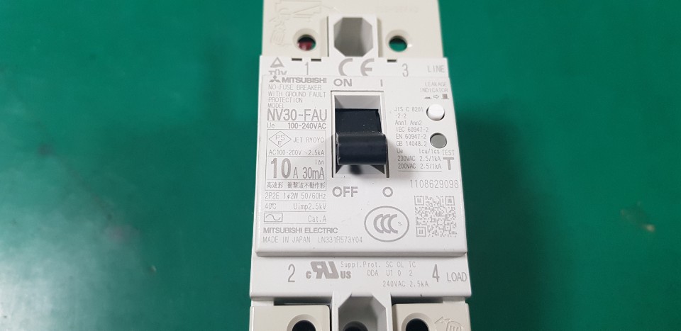 NO-FUSE BREAKER NV30-FAU (10A 중고)