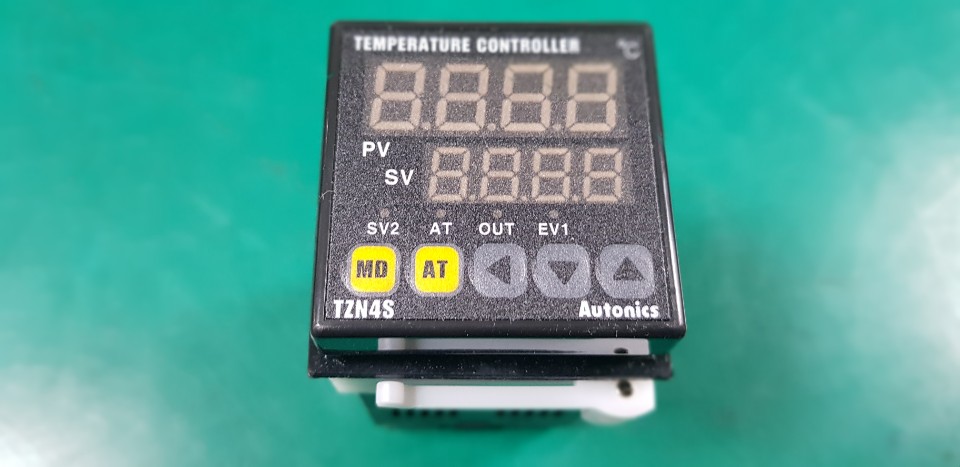 TEMPERATURE CONTROLLER TZN4S-14S (A급 미사용품)