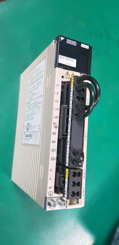 SERVOPACK SGDV-1R6A01B002000 (중고) 서보팩 야스가와