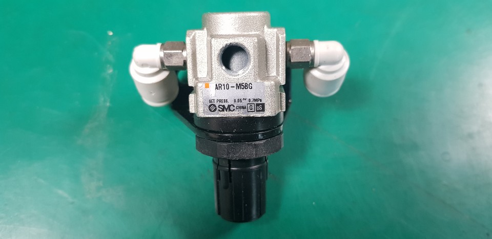 REGULATOR AR10-M5BG (미사용중고)