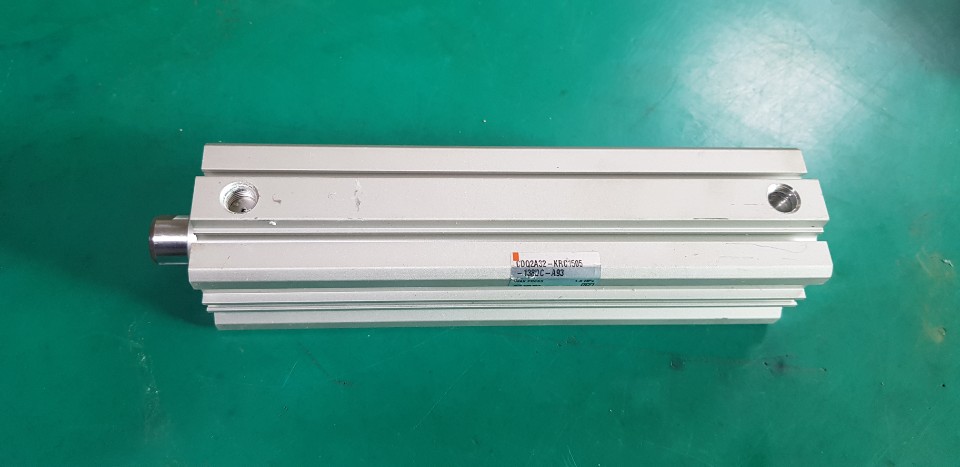 AIR CYLINDER CDQ2A32-KRC1505-138DC-A93 (중고)