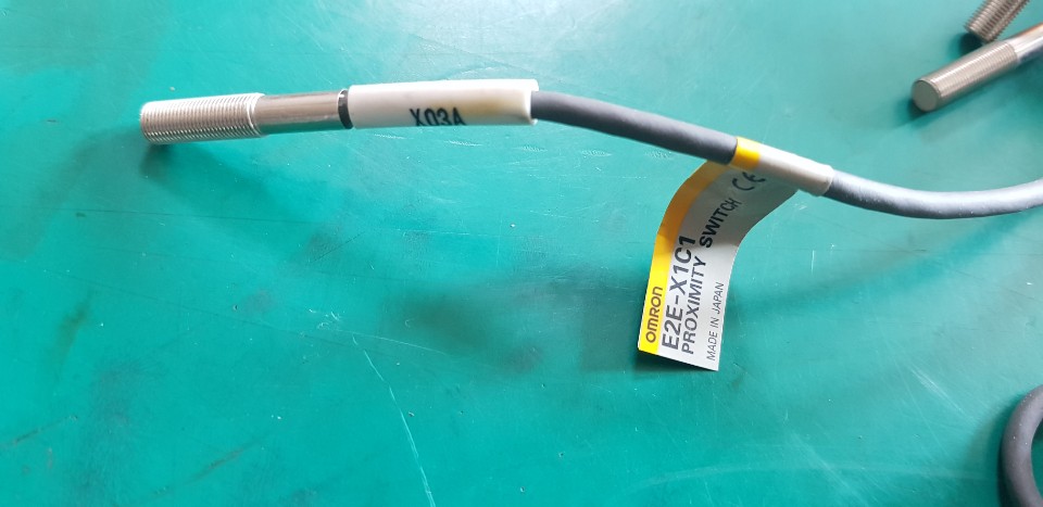 PROXIMITY SWITCH E2E-X1C1 (중고) 오므론 센서 