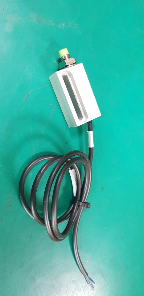 SENSOR 2DN-SA04-R ((중고)