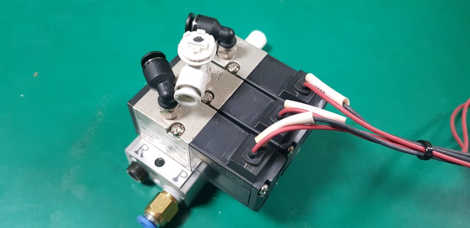 SOLENOIDE VALVE VK332V-5G-M5 (3EA 중고)