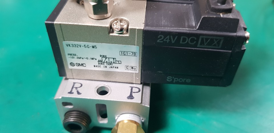 SOLENOIDE VALVE VK332V-5G-M5 (3EA 중고)