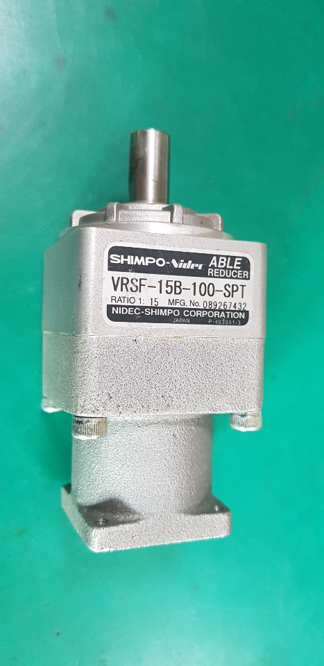 REDUCER VRSF-15B-100-SPT (15:1 중고)