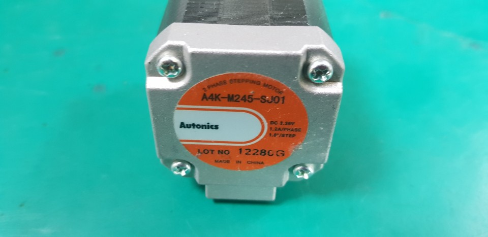 2-PHASE STEPPING MOTOR A4K-M245-SJ01 (중고)