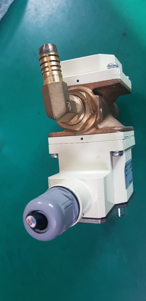 SMC IFW510-06-X305 flow switch, IFW/PFW FLOW SWITCH (미사용중고)