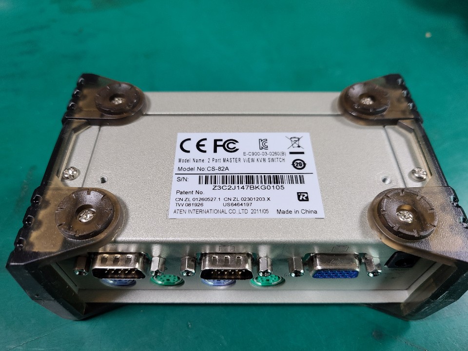 2-PORT PS/2 KVM SWITCH ATEN CS-82A (미사용품)