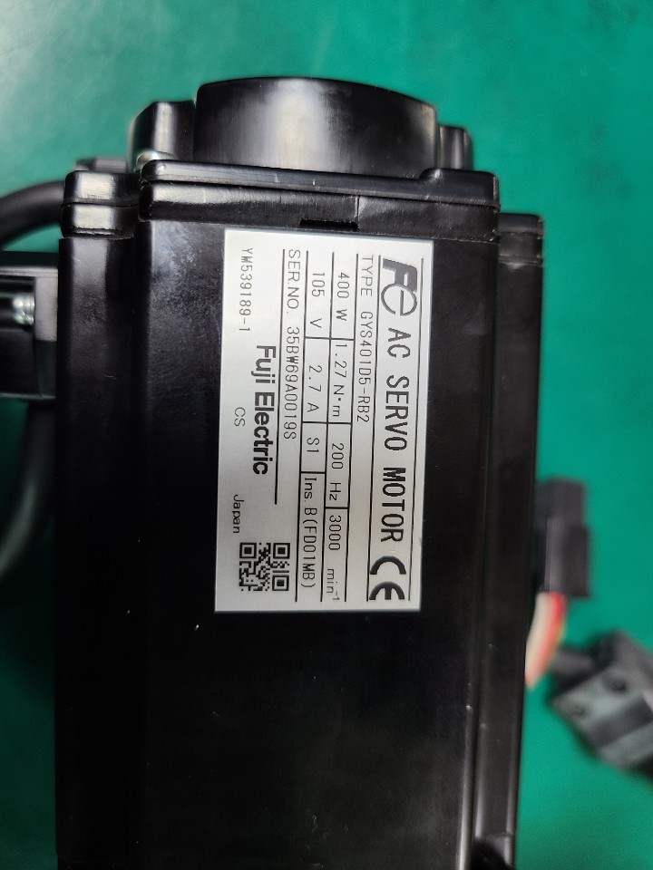 AC SERVO MOTOR GYS401D5-RB2 400W (중고)