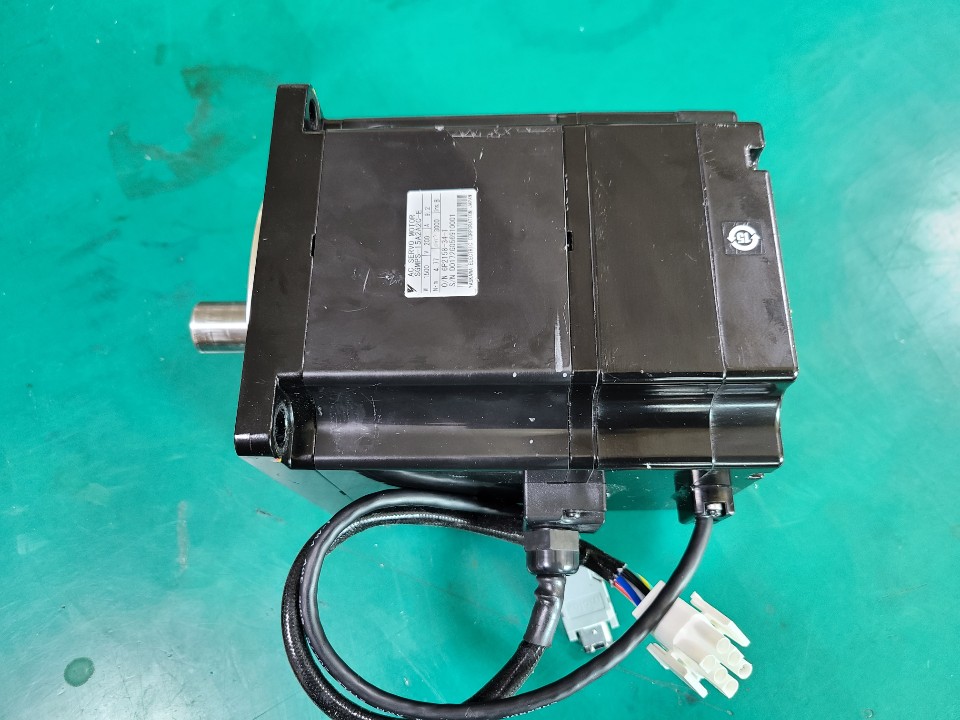 YASKAWA SERVO MOTOR SGMPS-15A2A2C-E (1.5KW 중고) 야스까와 서보모타
