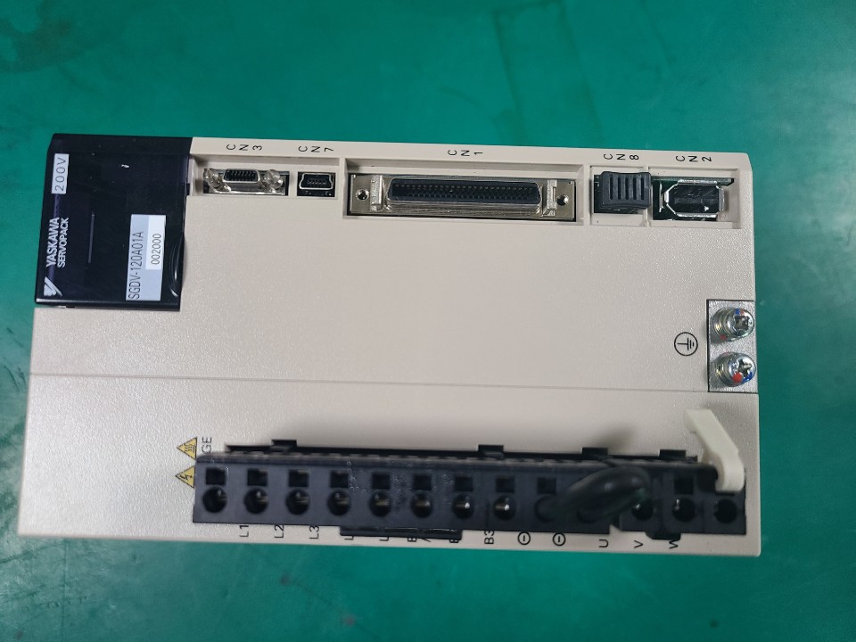 SERVOPACK SGDV-120A01A002000 (1.5KW - 중고)