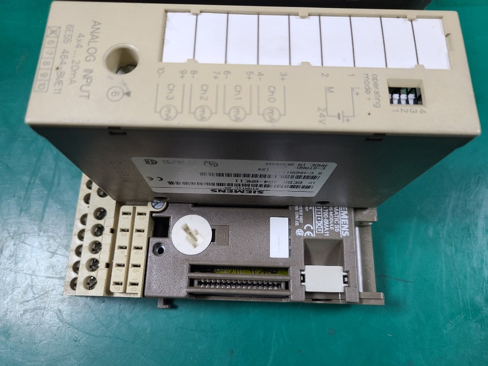 PLC SIEMENS ANALOG INPUT 6ES5 464-8ME11 (중고)