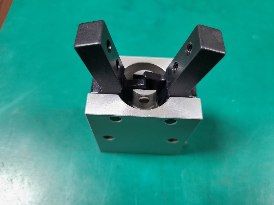 GRIPPER CYLINDER MHC2-25D(중고) 그리퍼 실린더