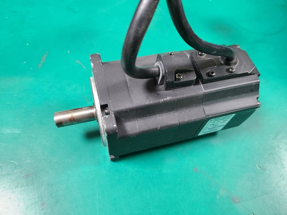 AC SERVO MOTOR KANZ-02BH1N2 (중고 200W) 서보모타