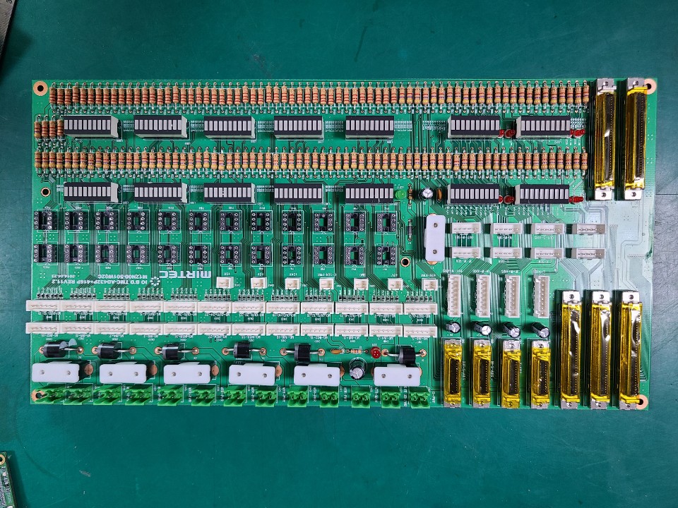 IO B'D TMC-AD432P+416P REV11.2 (미사용중고)