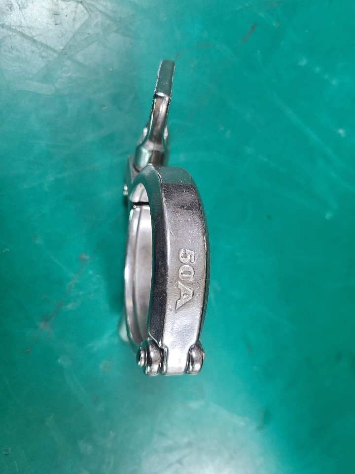 SANITARY TRI CLOVER CLAMP 50A (미사용중고)