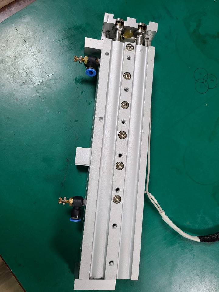 TABLE SLIDE CYLINDER MXS20-150B (중고)
