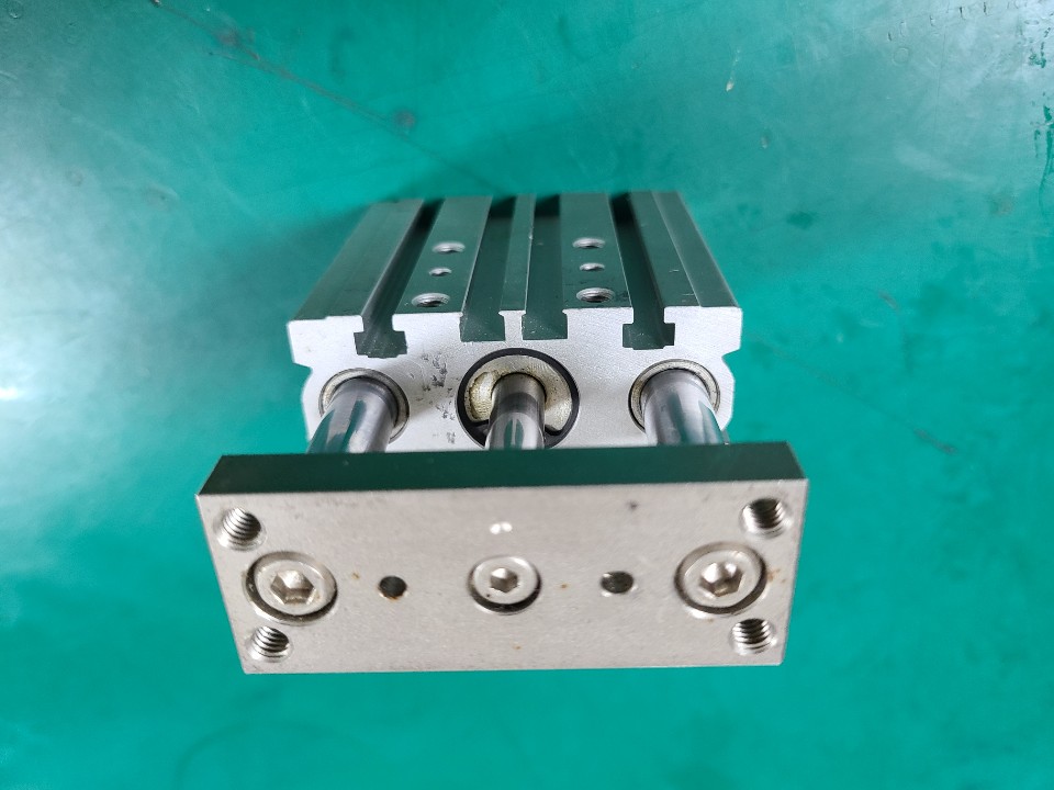 GUIDE CYLINDER MGPM16-30 , MGPL16-30 (중고) 가이드 실린더