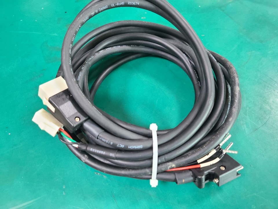 SERVO CABLE HCM-EN03AS+PN03CS (중고)