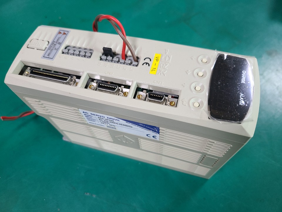 AC SERVO DRIVE APD-VP02N (200W-중고)