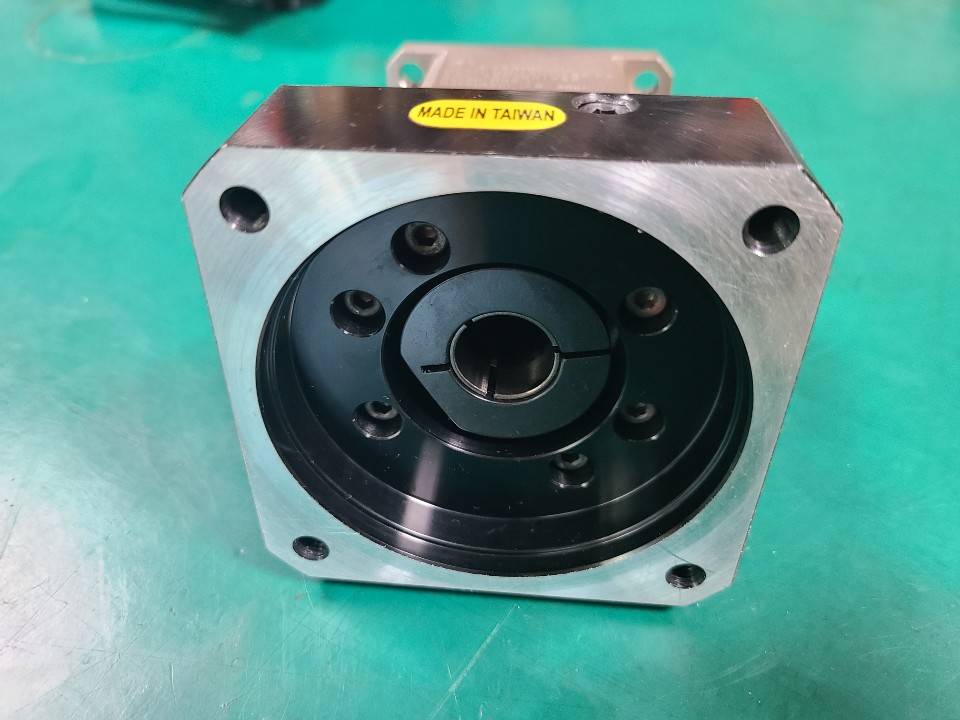 감속기 AB060-S2-P2 (5:1 중고)