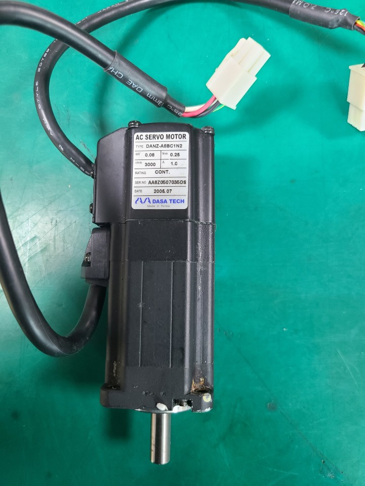 AC SERVO MOTOR DASA TECH DANZ-A8BC1N2 (중고) 다사 서보모타
