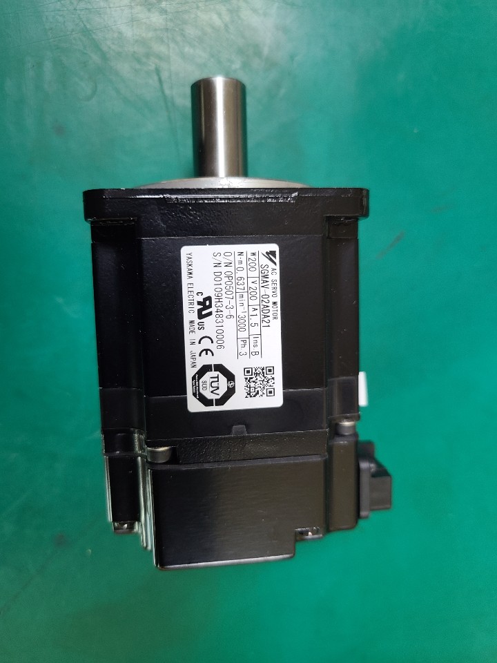 (미사용품) SERVO MOTOR YASKAWA SGMAV-02ADA21(200W) 야스까와 서보모타