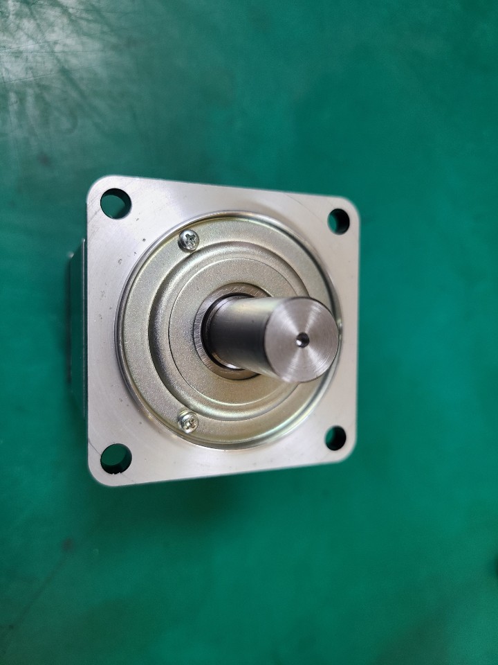 (미사용품) SERVO MOTOR YASKAWA SGMAV-02ADA21(200W) 야스까와 서보모타