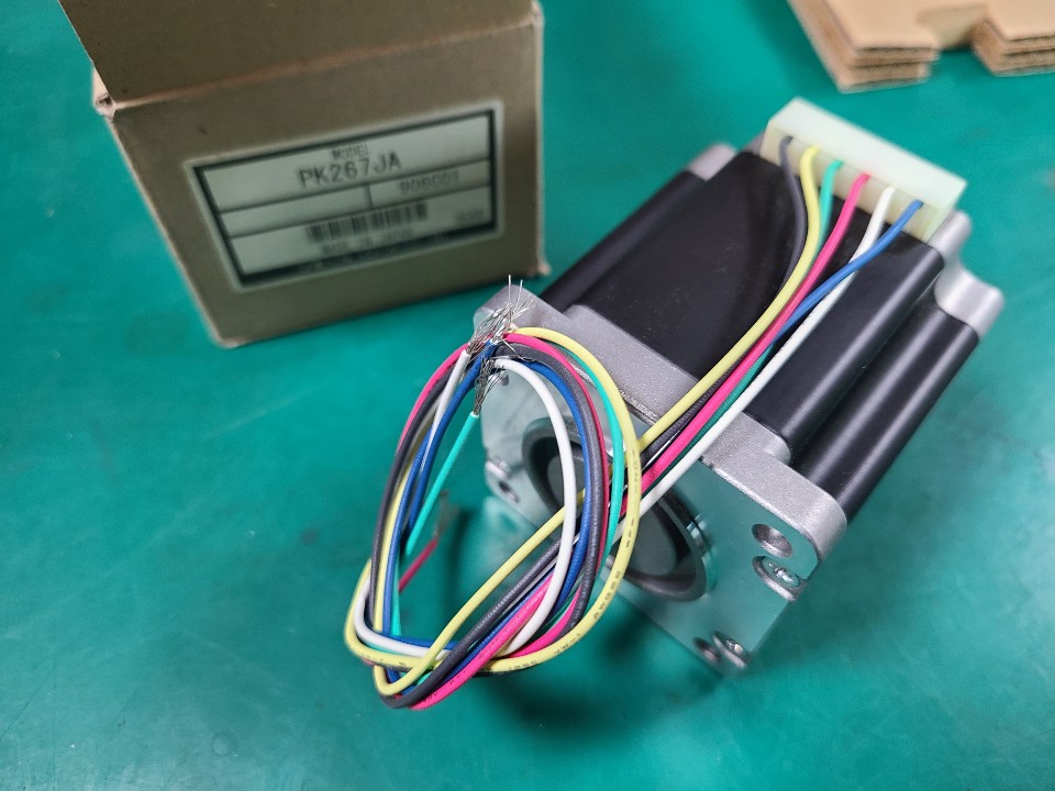 (A급-미사용품) STEPPING MOTOR  VEXTA PK267JA 스텝핑 모타