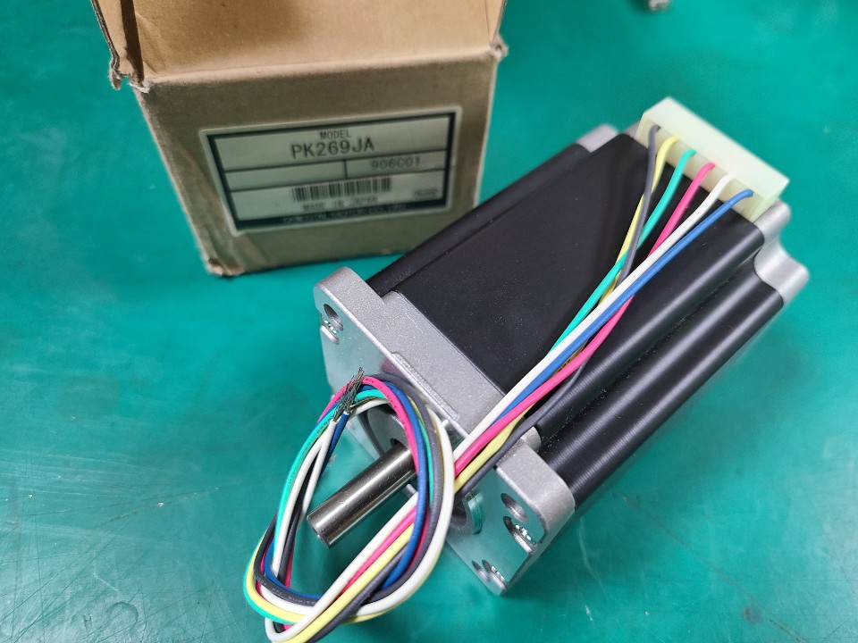 (A급-미사용품) STEPPING MOTOR VEXTA PK269JA 스텝핑 모타