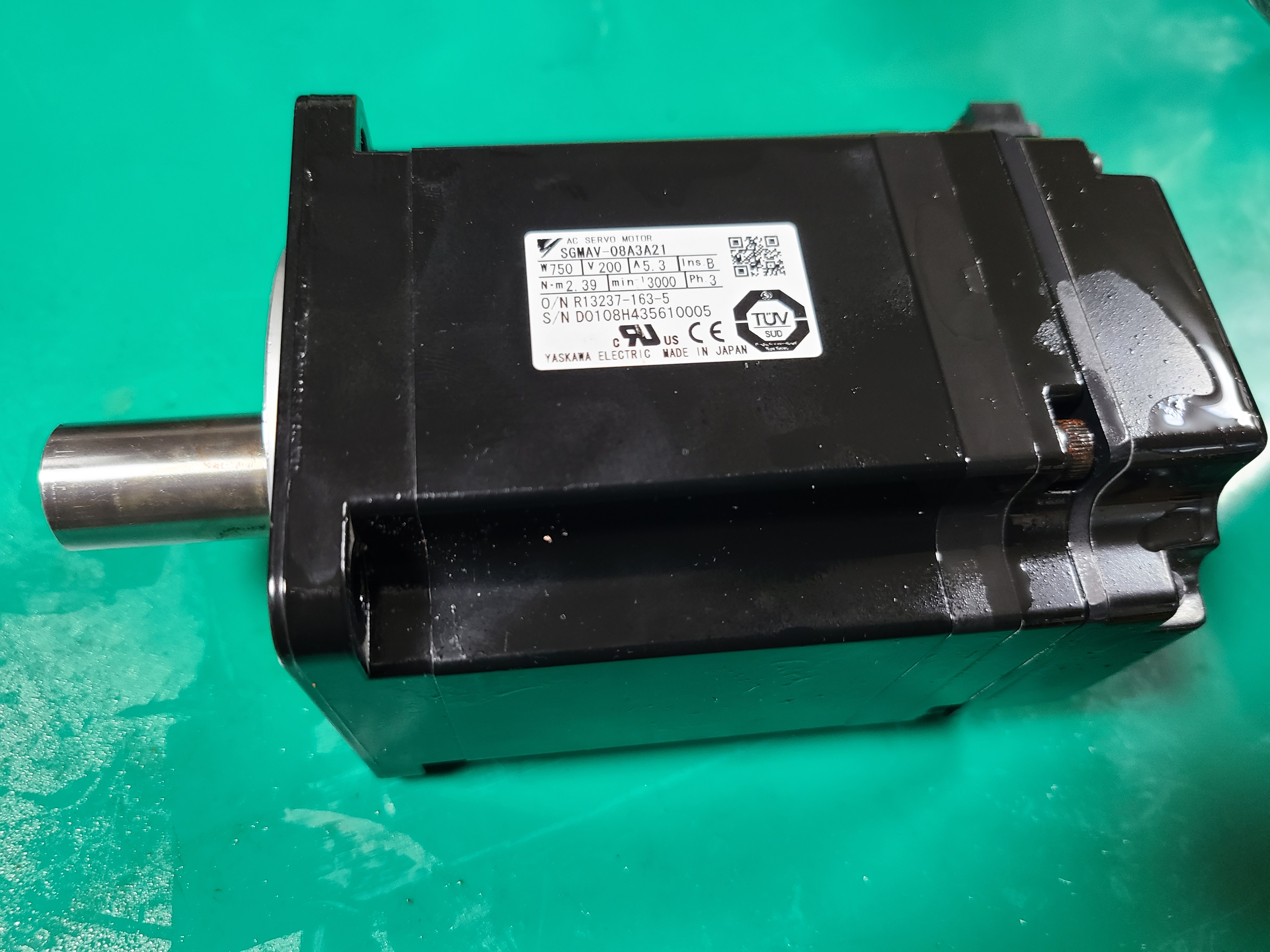 YASKAWA SERVO MOTOR SGMAV-08A3A21 (750W-중고) 야스까와 서보모타