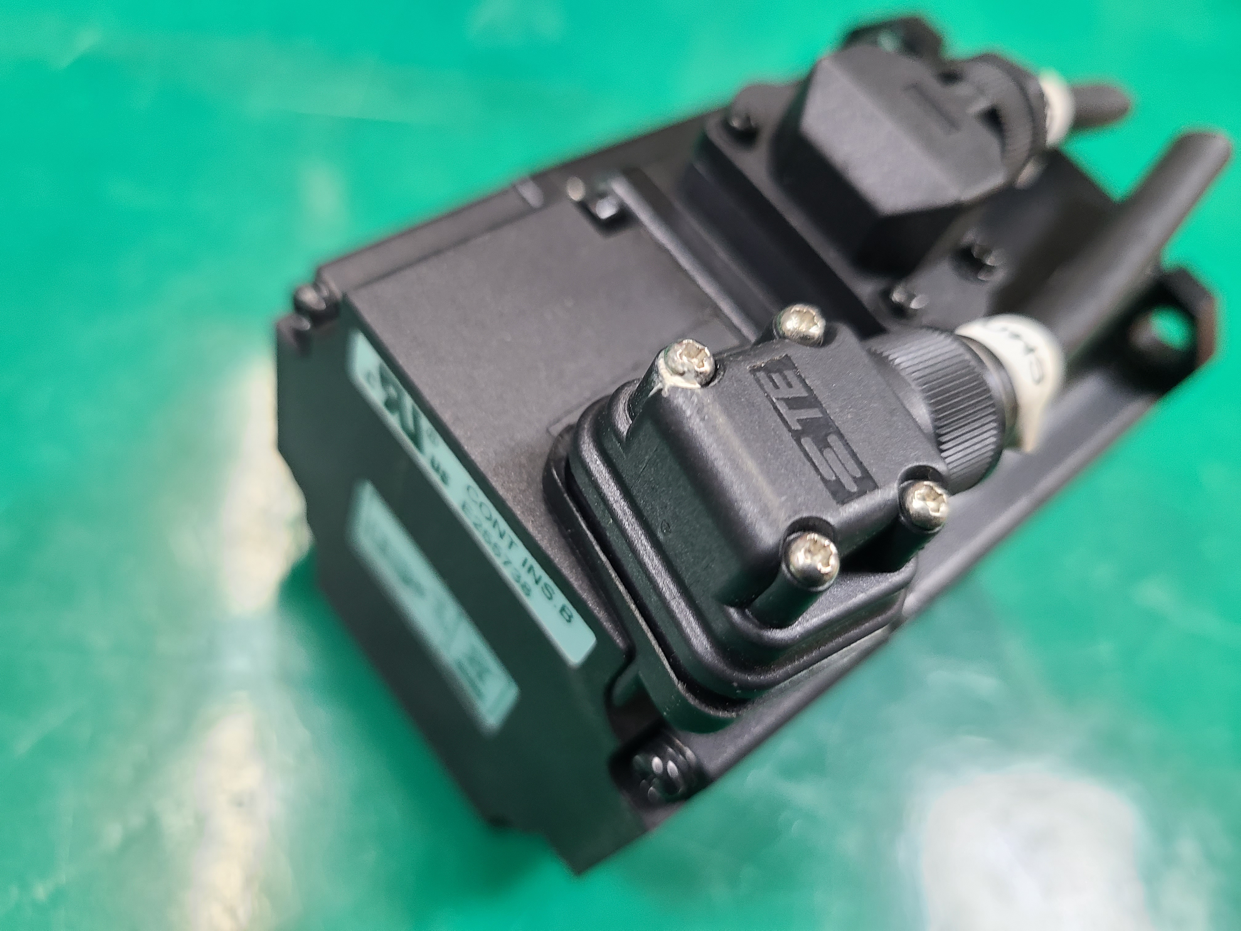 (미사용중고) LS X-MOTION SERVO MOTOR APMC-FBL02AMK 엘에스 엑스모션 서보 모타