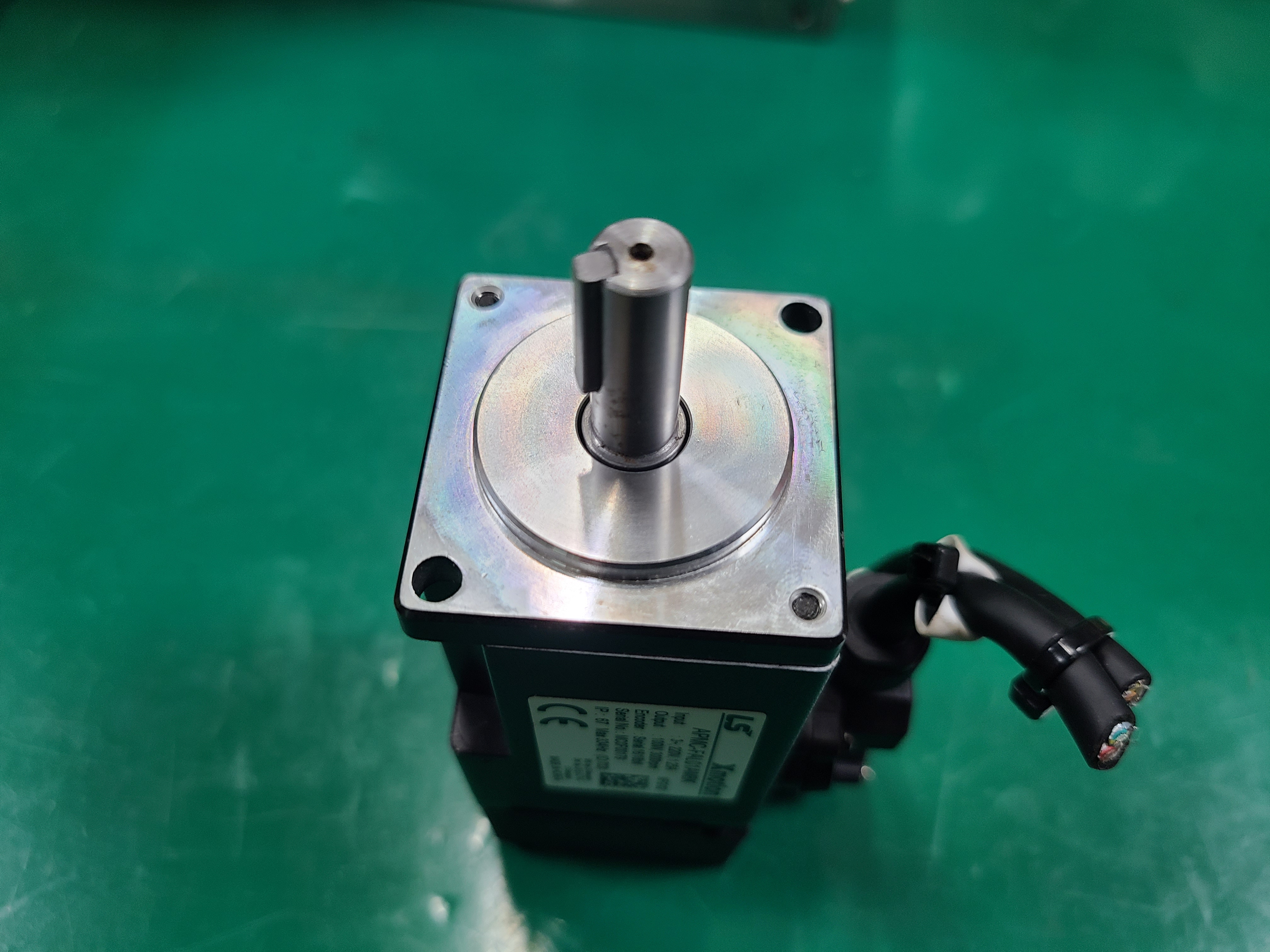 (미사용중고) LS X-MOTION SERVO MOTOR APMC-FAL01AM8K 엘에스 엑스모션 서보 모타