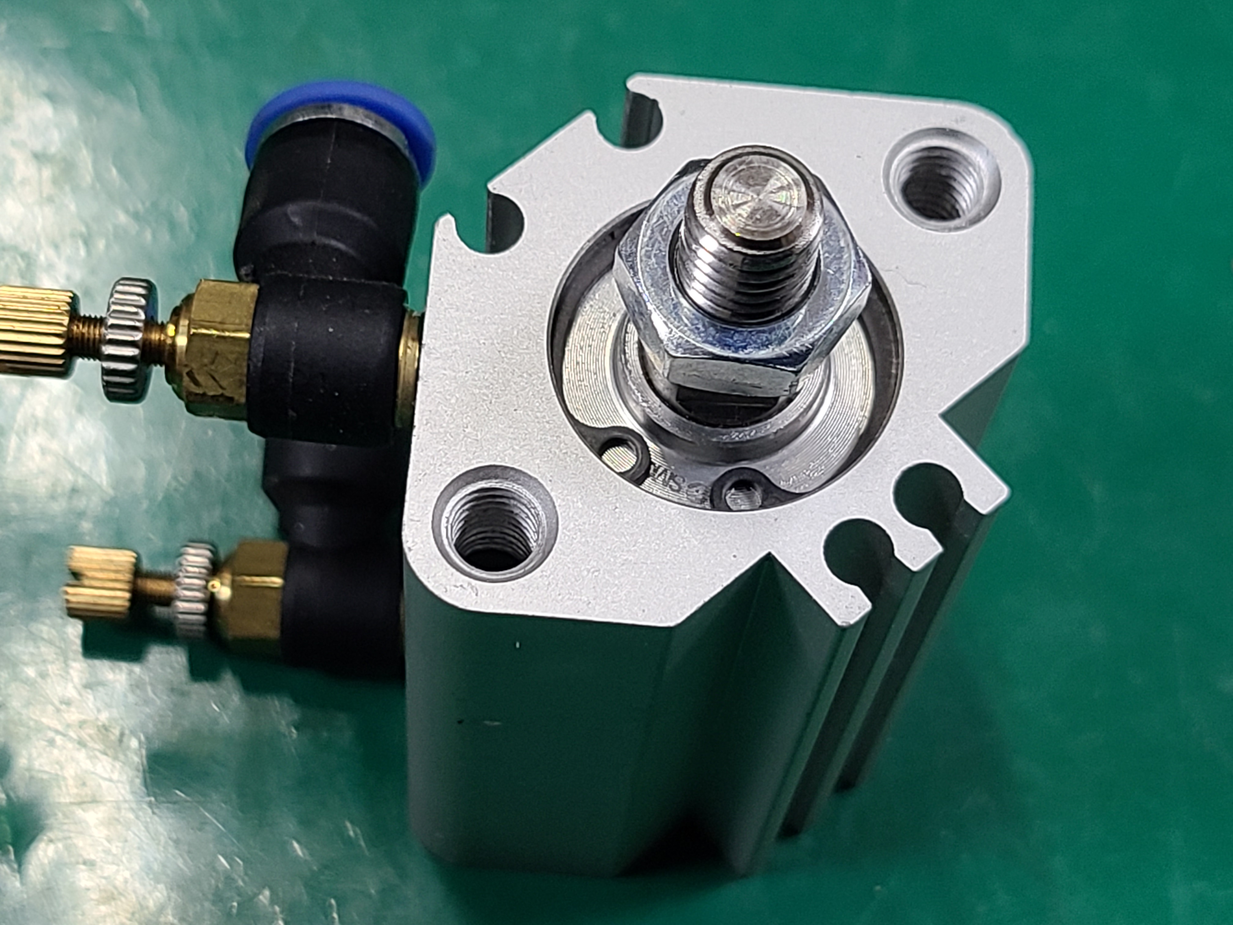 (미사용중고) SMC AIR CYLINDER CDQ2A20-25DMZ 에어 실린더