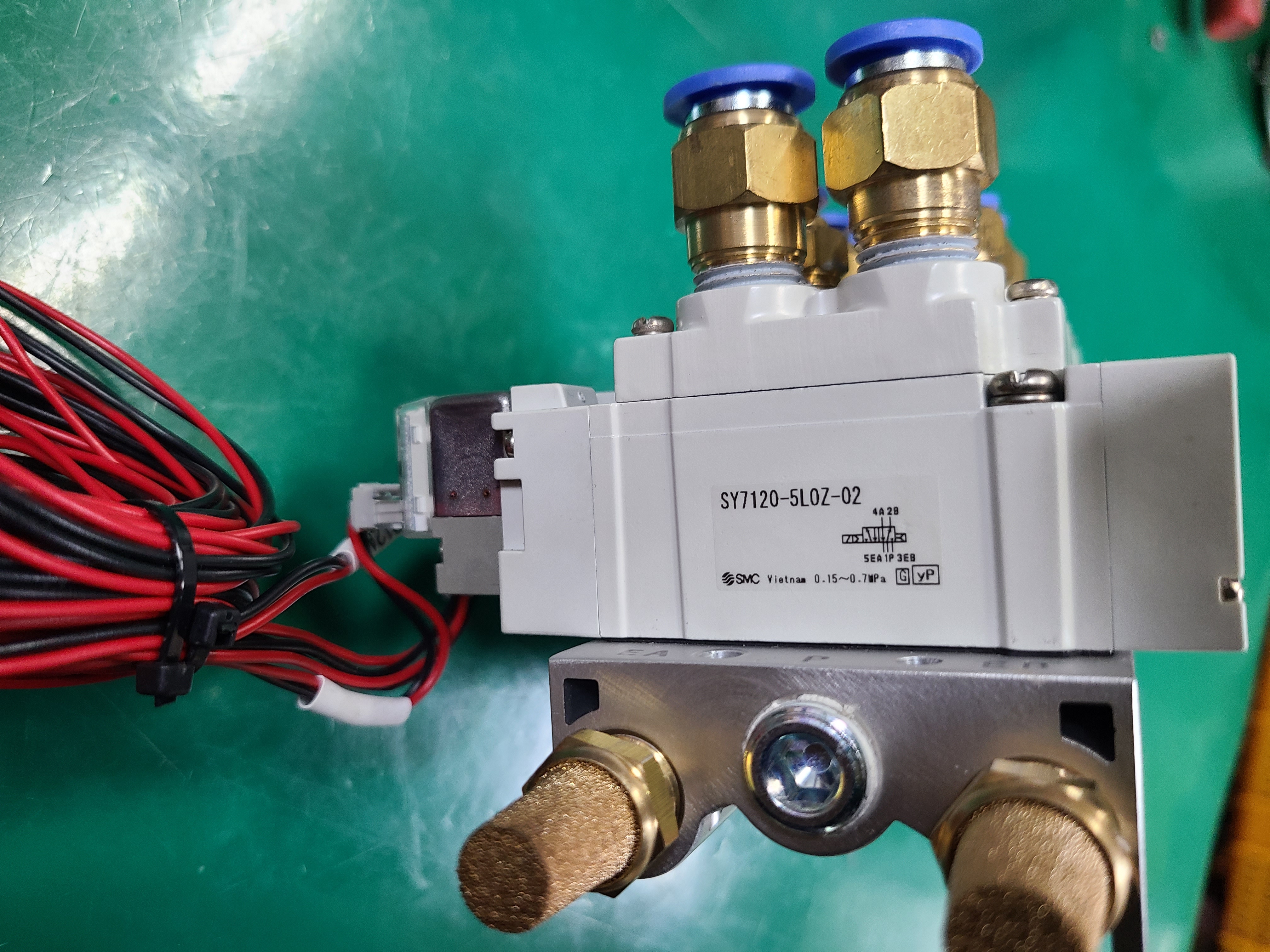 (미사용중고) SMC SOLENOID VALVE SY7120-5LOZ-02(4EA-1 UNIT) 솔밸브 솔레노이드밸브