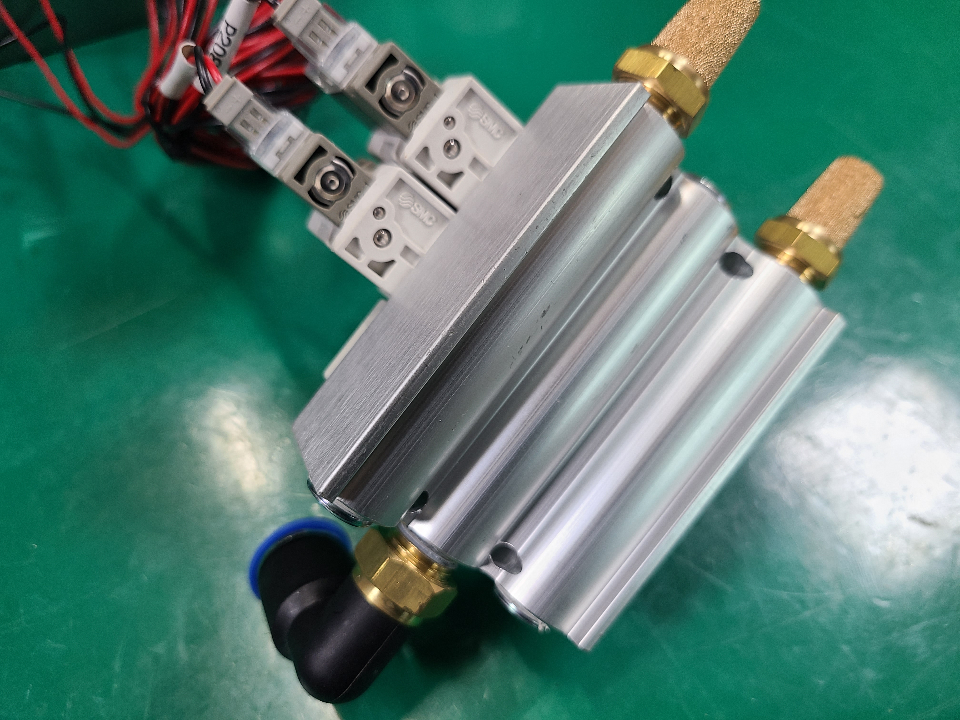 (미사용중고)SMC SOLENOID VALVE SY7120-5LOZ-02(2EA-1 UNIT) 솔밸브 솔레노이드밸브