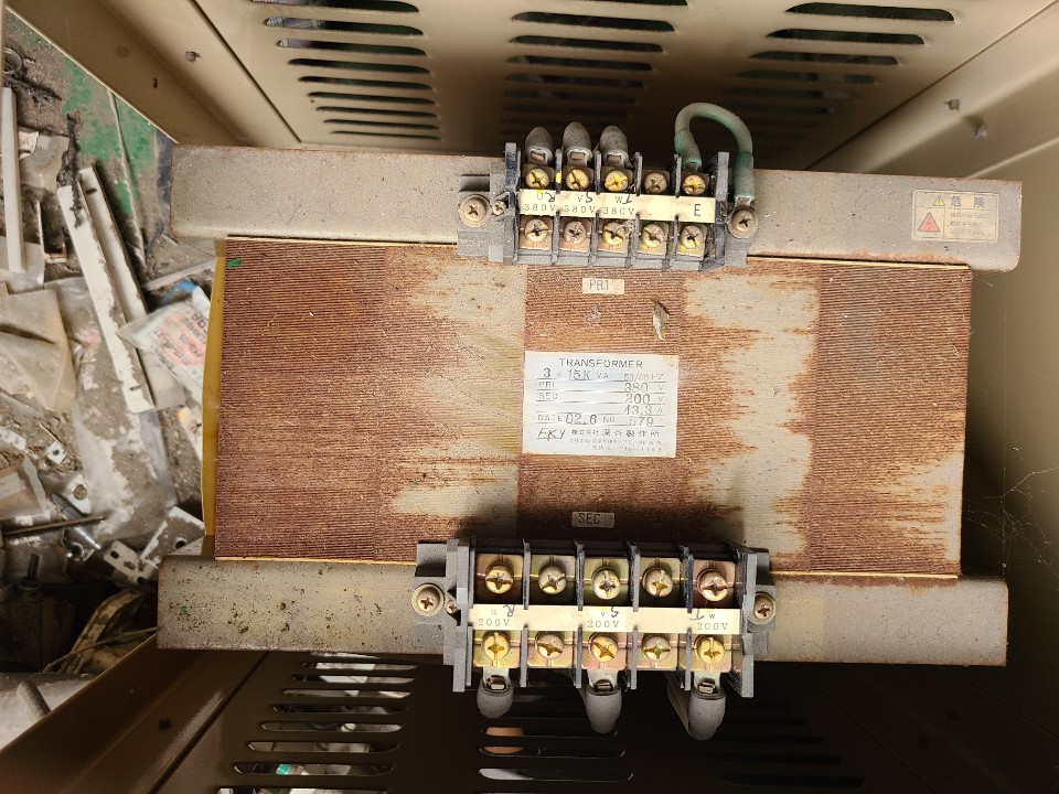 TRANS FORMER 3PH 15KVA (중고) 트랜스포머