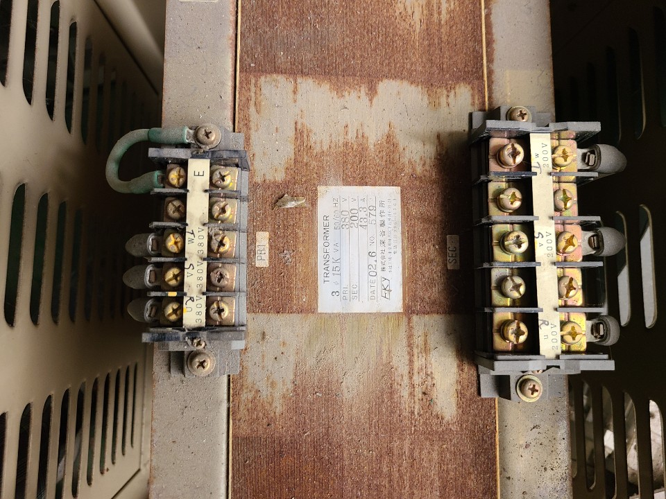 TRANS FORMER 3PH 15KVA (중고) 트랜스포머