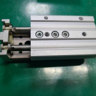 (미사용품) SMC SLIDE TABLE CYLINDER MXQ16L-30 슬라이드 테이블 실린더